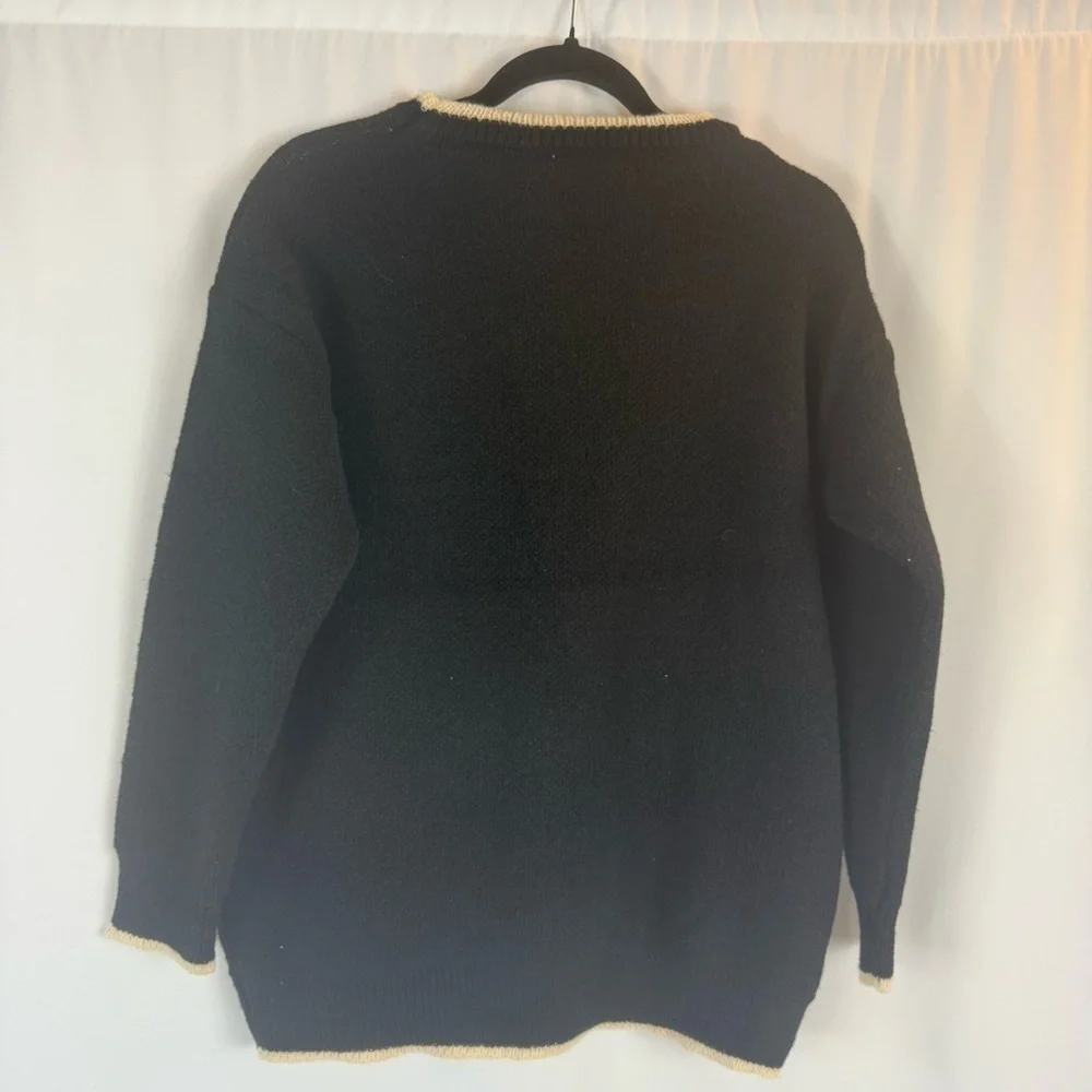 JustFab Black and Cream Knit Sweater Size: M teddy bear sweater